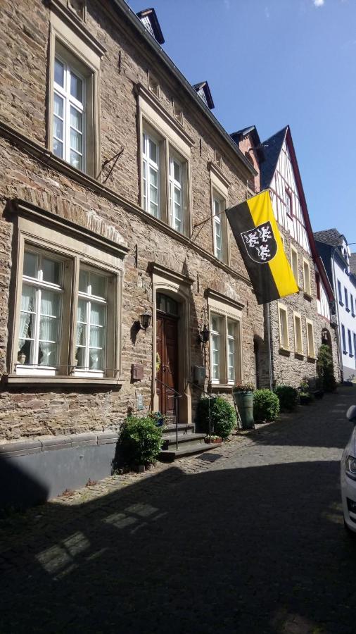 Historischer Winzerverein Boutique B&B Senheim Exterior foto